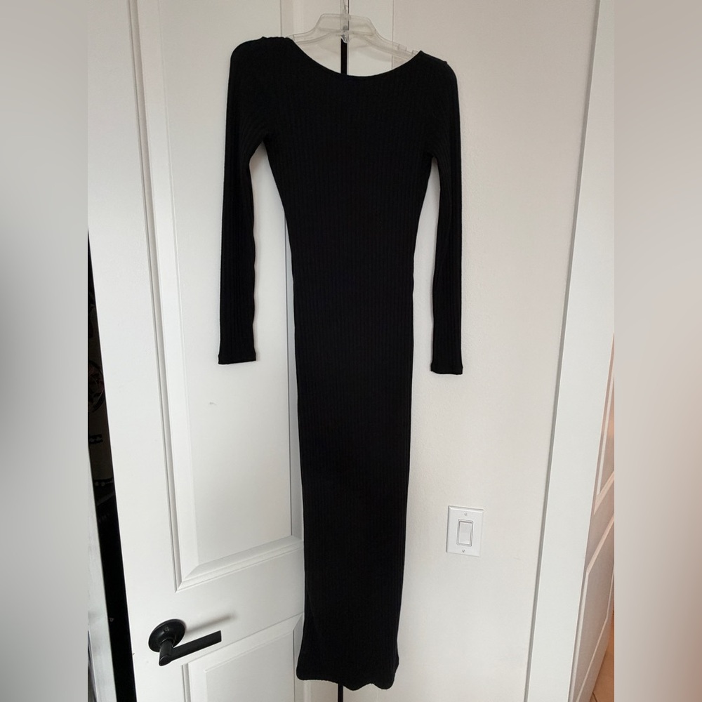 Black Ribbed Long Sleeve Maxi Dress